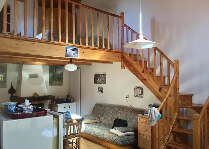 Jolie Petite Maison Dans Hameau En Pleine Nature Tatil Evi